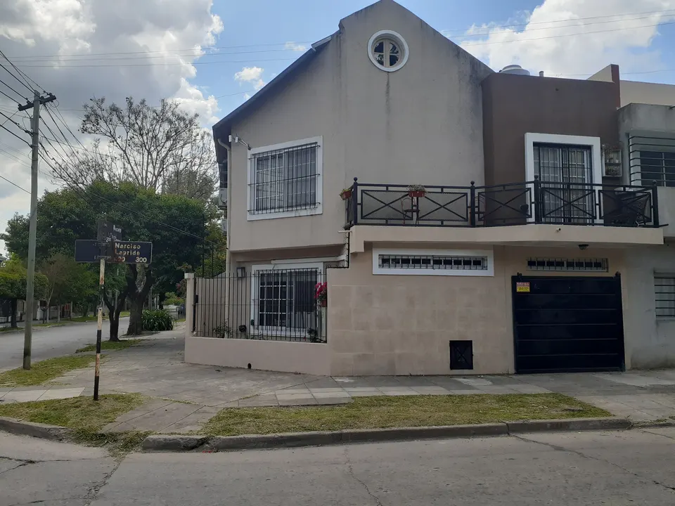 Casa en Monte Grande
